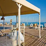 Sea View & Infinity Pool In Kaliakria Baltsjik