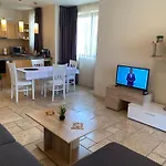 Sea View & Infinity Pool In Kaliakria Appartement *