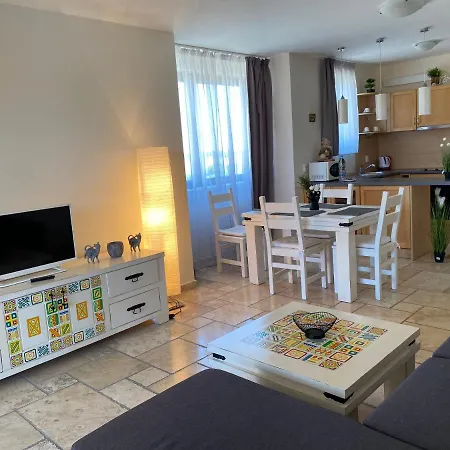 Sea View & Infinity Pool In Kaliakria Apartman *