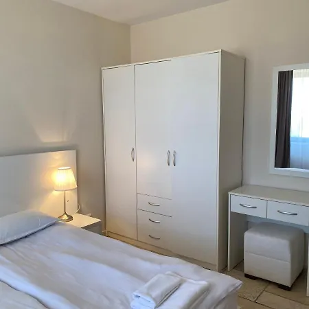 Sea View & Infinity Pool In Kaliakria Apartment