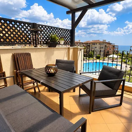 Sea View & Infinity Pool In Kaliakria Balcsik