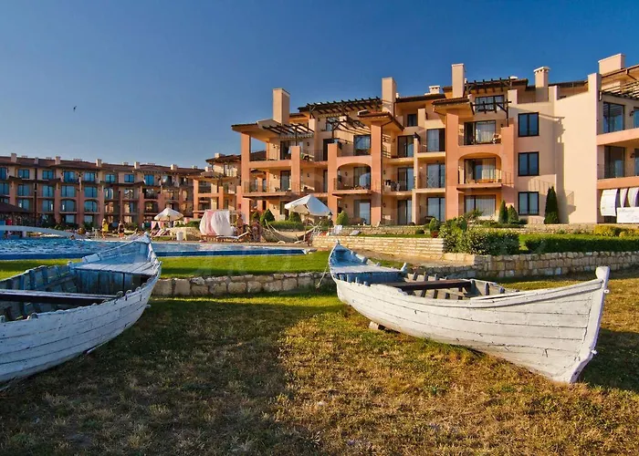 Sea View & Infinity Pool In Kaliakria Apartment