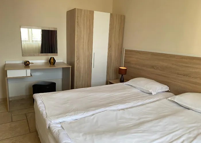 Sea View & Infinity Pool In Kaliakria Apartment