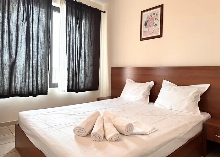 Sea View & Infinity Pool In Kaliakria Apartment *