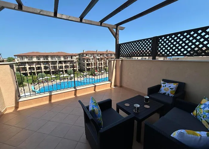 Sea View & Infinity Pool In Kaliakria Apartment